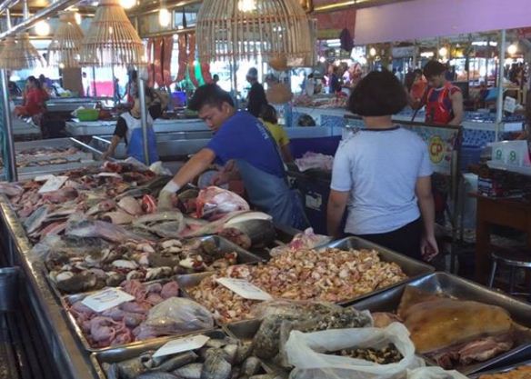33805_ร้านขายปลาสด.JPG
