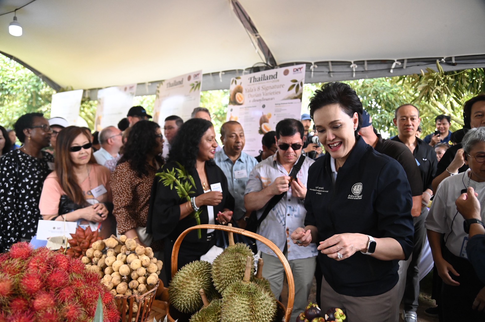 ข่าวเลขที่ 192/2569 “ศุภจี” นำทูต 13 ประเทศลุยสวนทุเรียนใต้ ชู “Thailand: The Land of Tropical Fruits” ชิม 9 สายพันธุ์ เจาะตลาด–สร้างดีมานด์ใหม่ ต่อยอด Fruit Tourism กระตุ้นบริโภค–เพิ่มยอดค้าผลไม้ไทย (9 สิงหาคม 2569)