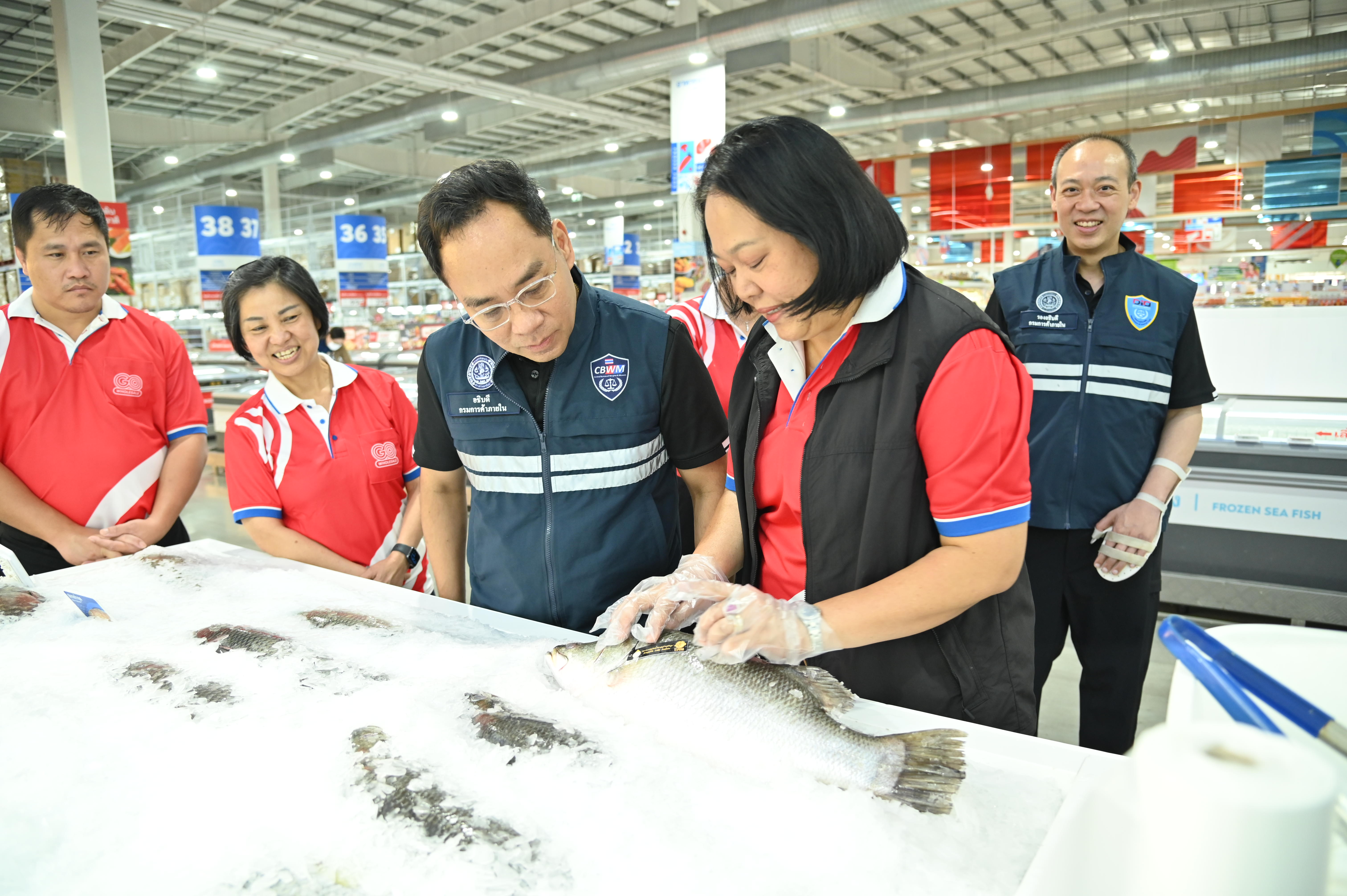 DIT รุกมาตรการพืช 3 หัว  จับมือห้างค้าปลีกเชื่อมโยงส่งตรงจากสวน  รับซื้อกว่า 6,500 ตัน ช่วยพยุงราคาเกษตรกร