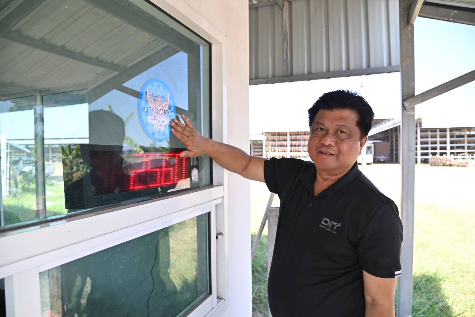 ข่าวที่ 60/2569 พาณิชย์ เร่งพยุงราคาหอมแดงศรีสะเกษ เชื่อมตลาดข้อตกลงทันที 50 ล้านบาท เดินหน้า 3 มาตรการ ดูดซับ–ส่งออกกว่า 7,000 ตัน ดันราคาปรับตัวดีขึ้น (10 มกราคม 2568)