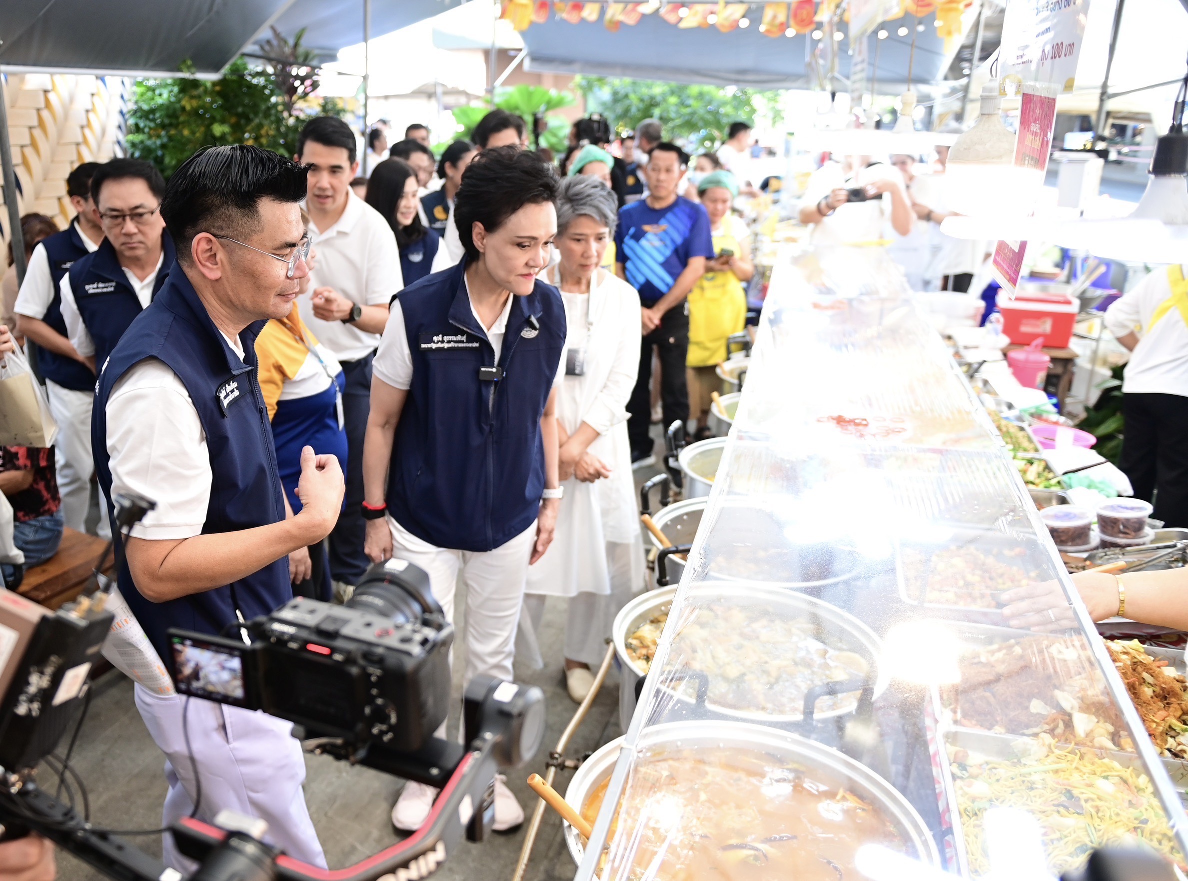 ข่าวเลขที่ 8/2570 “พาณิชย์” ผนึก 45 พันธมิตร จัด “ไทยช่วยไทย อิ่มบุญ อิ่มคุ้ม เทศกาลกินเจ 2569” ลดราคาสูงสุด 50% เร่งกระจายสินค้า ดูแลค่าครองชีพประชาชน (9 ตุลาคม 2569)
