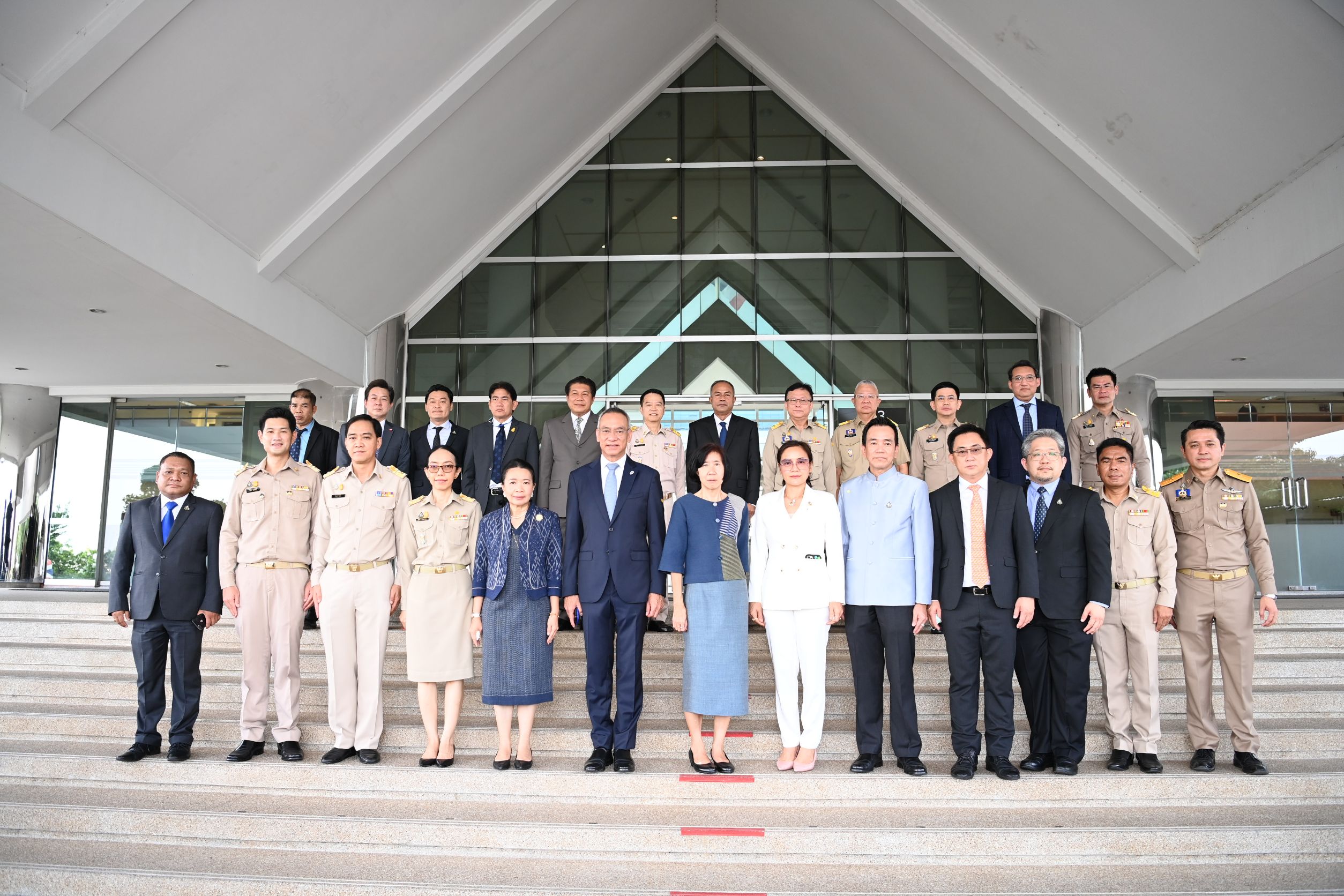 อธิบดีร่วมพิธีต้อนรับ รมช.