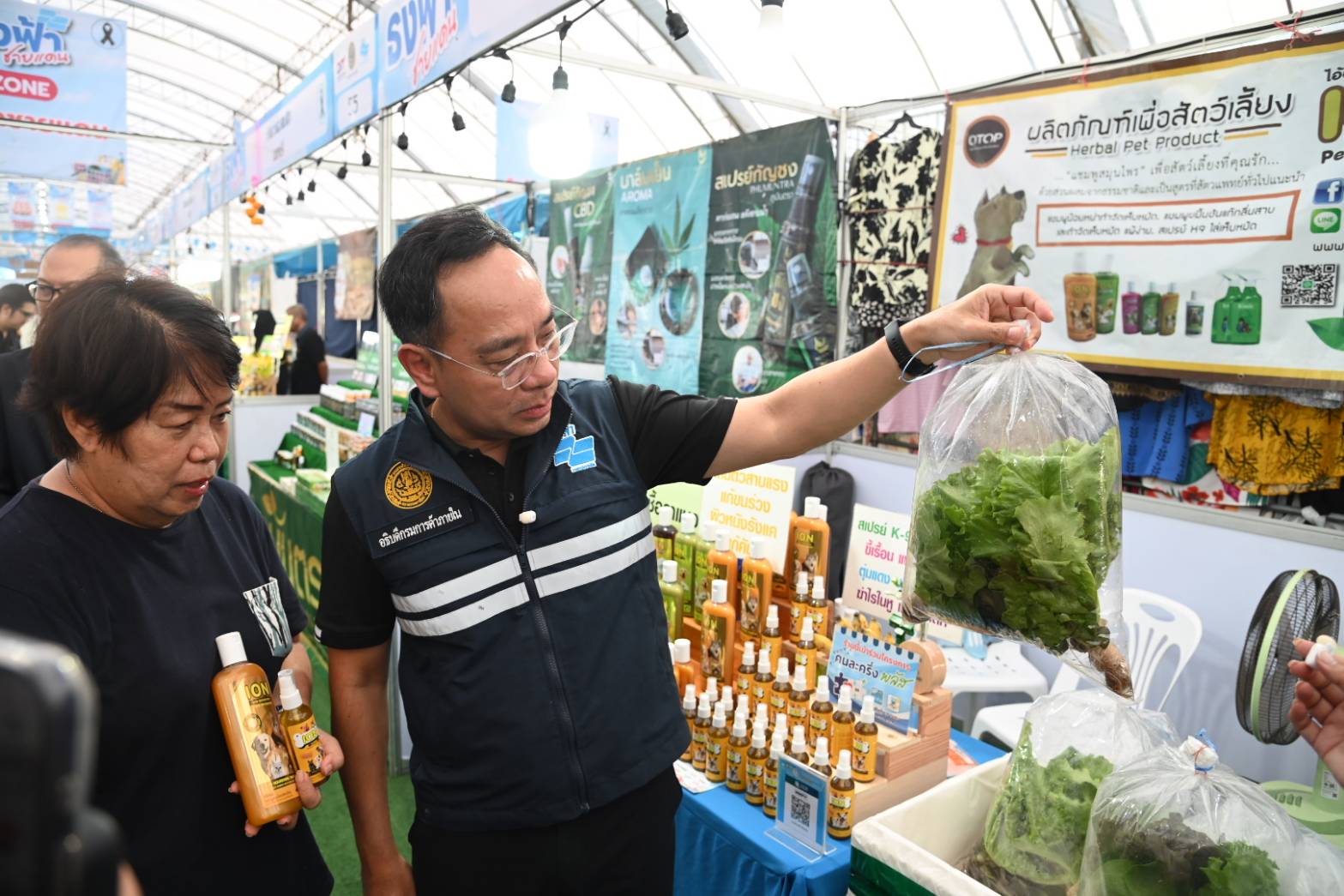 ข่าวเลขที่ 50/2569 “ศุภจี” นำทัพผู้ประกอบการชายแดนไทย–กัมพูชา ร่วมขายในมหกรรมธงฟ้าชลบุรี, จับมือ TikTok Live ดันยอดขาย–สร้างรายได้ฟื้นเศรษฐกิจชายแดน (14 ธันวาคม 2568)