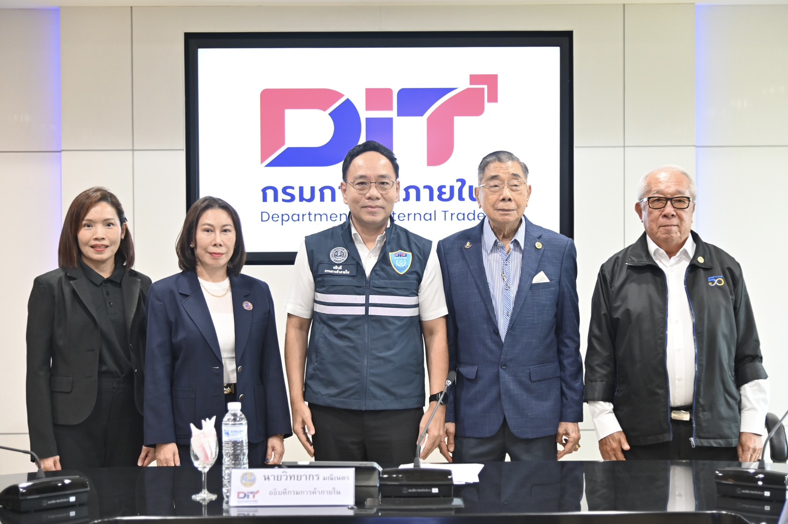 ข่าวเลขที่ 120/2569 ค้าภายในผนึก 4 สมาคมปุ๋ย เคาะ “ราคาแนะนำรายจังหวัด” อิงต้นทุนจริงถึงอำเภอเมือง สกัดโก่งราคา – เตรียม ไทยช่วยไทยลดปัจจัยเกษตร ขายปุ๋ยถูกตั้งแต่ พ.ค.เป็นต้นไป (23 เมษายน 2569)