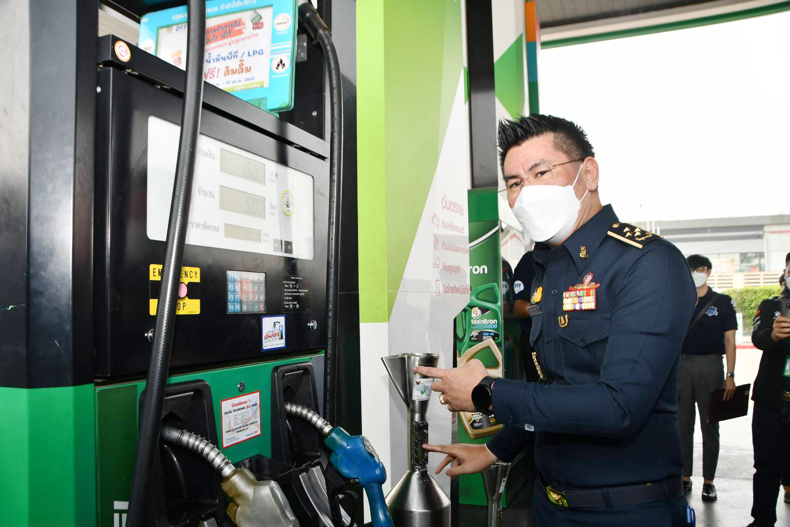 พาณิชย์ปูพรมตรวจเข้มมาตรวัดน้ำมันเชื้อเพลิง สร้างความมั่นใจให้กับประชาชนในช่วงเทศกาลสงกรานต์