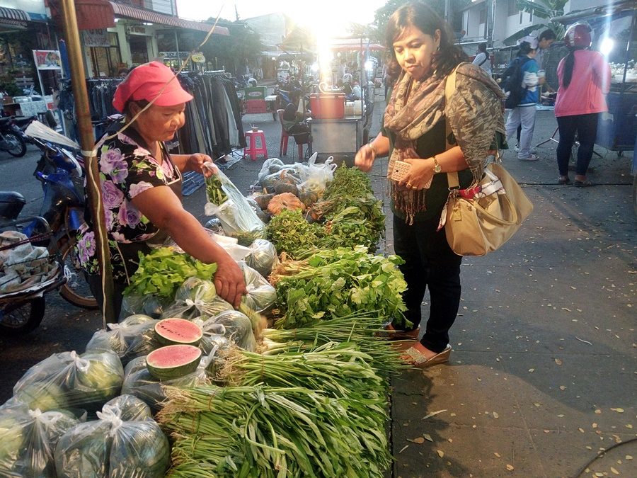 57056_แผงค้า ผัก.jpg