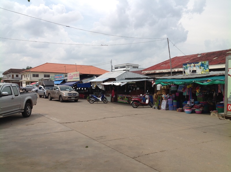 33749_ที่จอดรถ.jpg