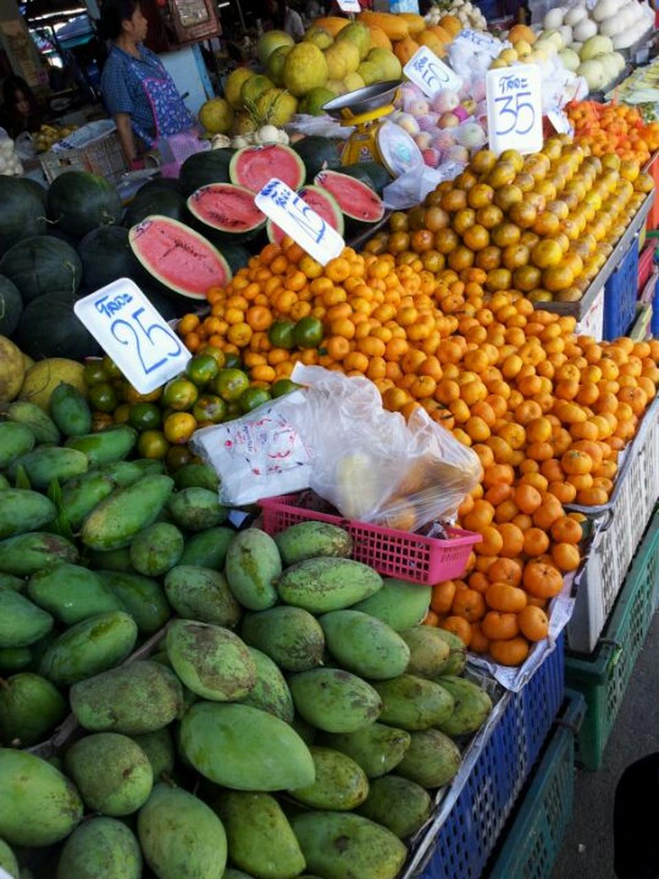 23159_แผงผลไม้.jpg