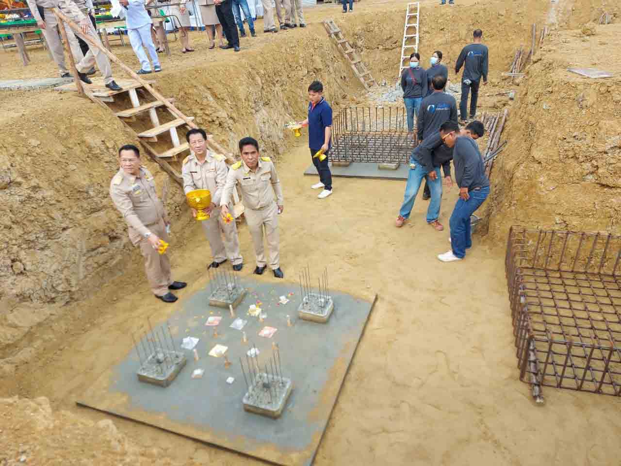 พิธียกเสาเอกอาคารสำนักงานสาขาชั่งตวงวัดเขตนครปฐม