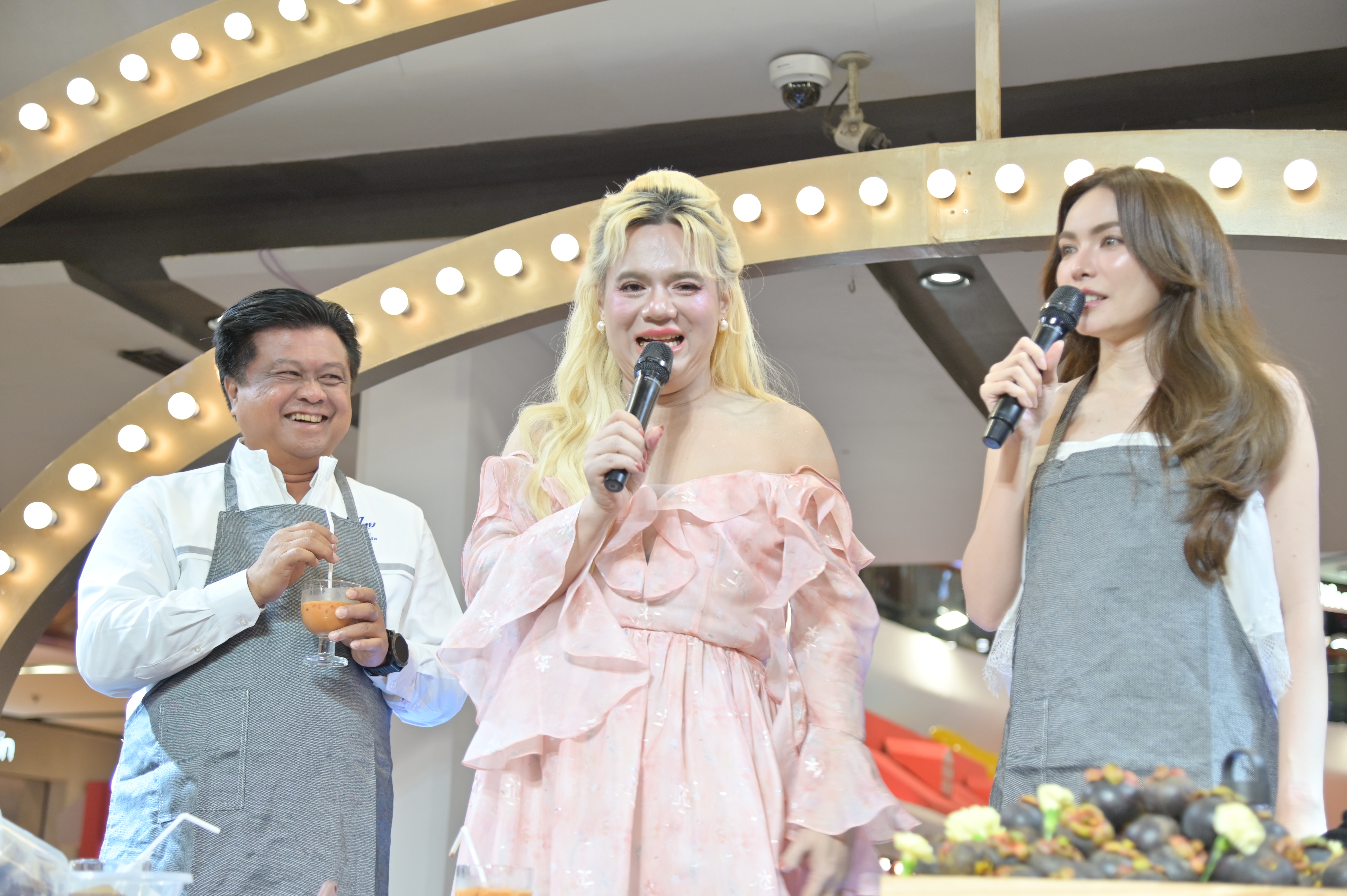 ข่าวเลขที่ 204/2569 กรมการค้าภายในจับมืออินฟลูเอนเซอร์ ชวนคนไทยกินมังคุดใต้  ผลผลิตปีนี้เพิ่ม 75% เร่งเปิดตลาดกระจายผลผลิต พร้อมเปิดลานประมูล (20 สิงหาคม 2569)