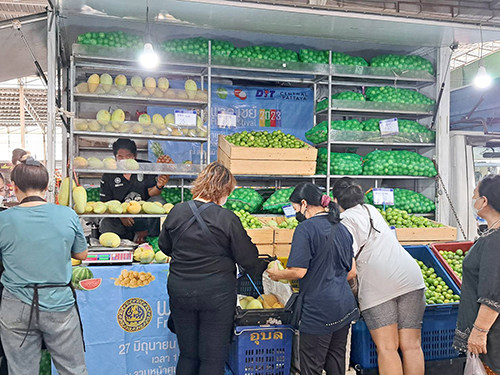 พาณิชย์นำ "มะนาว-มะม่วง" ขายผู้บริโภค @ตลาด Yes บางพลี และโมบายพาณิชย์