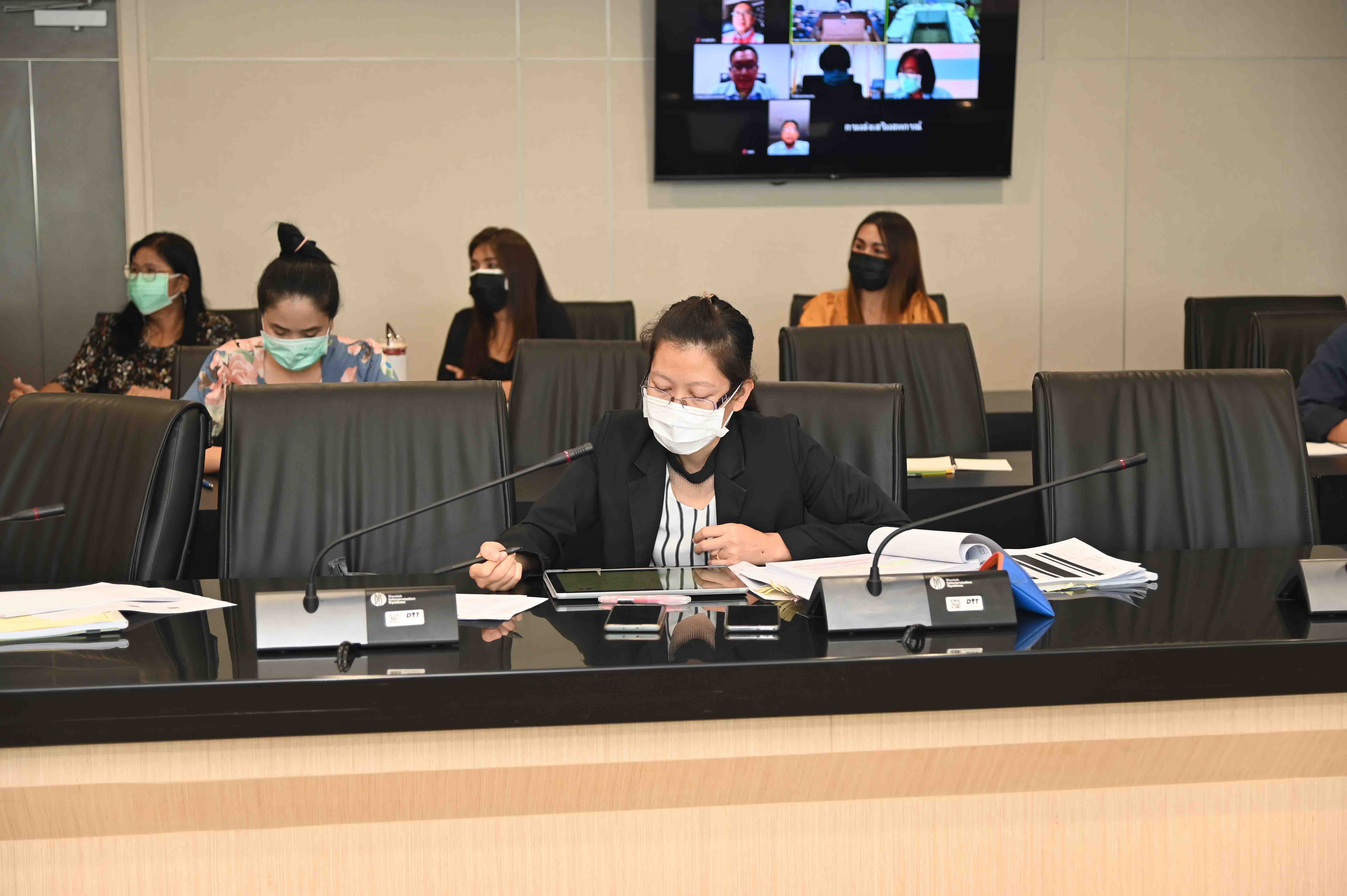 การประชุมคณะอนุกรรมการกลั่นกรองเรื่องเสนอคณะกรรมการบริหารกองทุนรวมเพื่อช่วยเหลือเกษตรกร ครั้งที่ 3/2564