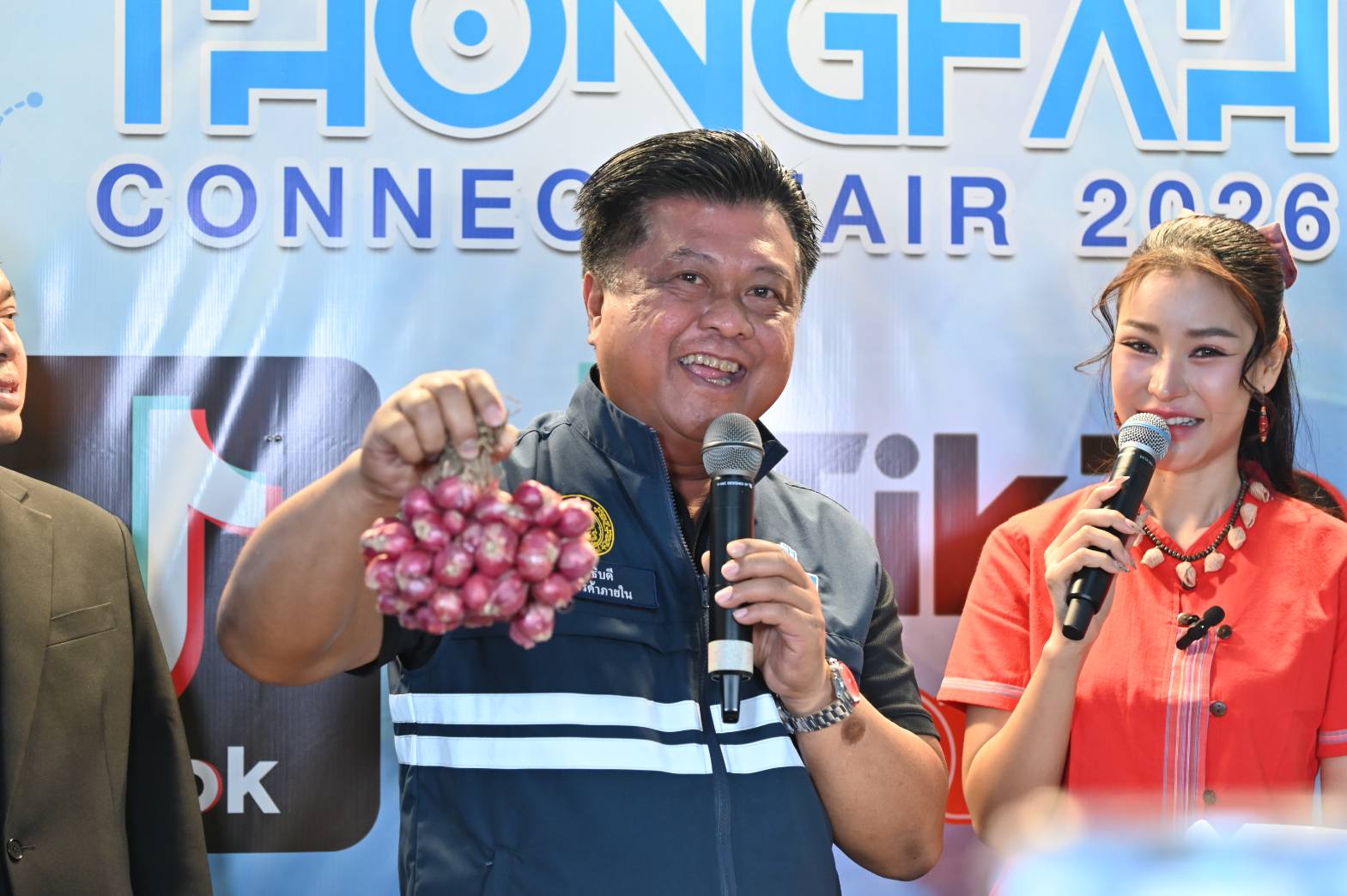 DIT ยกระดับงานธงฟ้า จับคู่ ”ร้านค้าธงฟ้า-ผู้ผลิต เชื่อมธุรกิจไทย–ลาว” 