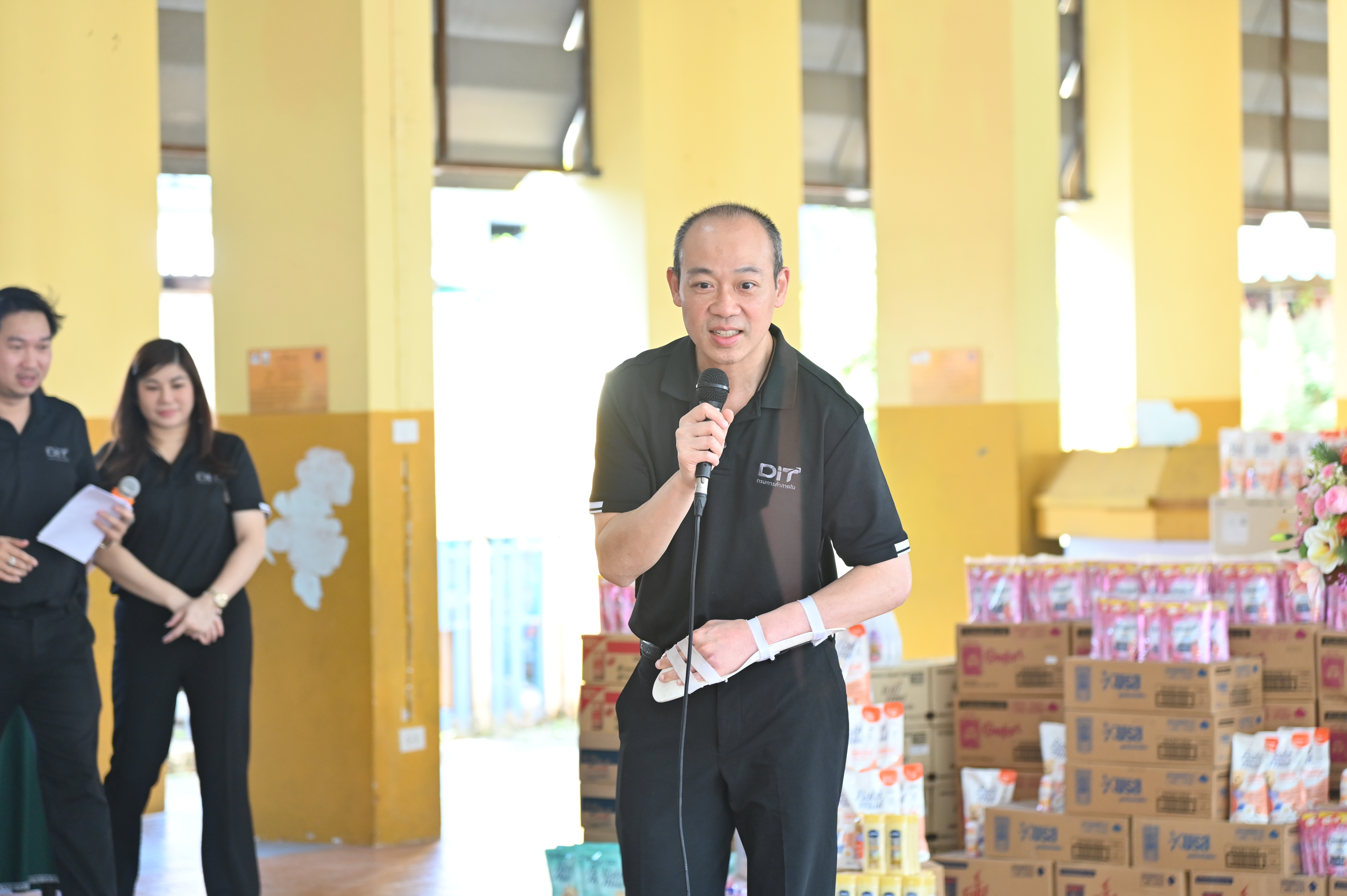 DIT กรมการค้าภายใน ร่วมส่งความห่วงใย มอบสิ่งของสนับสนุนเพื่อประโยชน์ต่อชุมชนและสังคม