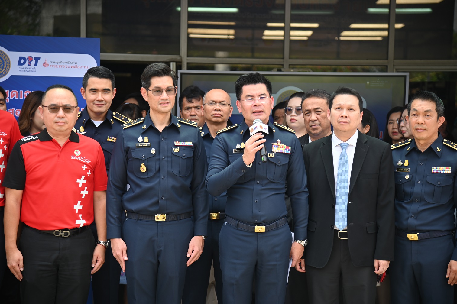 พาณิชย์จับมือพลังงาน มหาดไทย ระดมตรวจสอบหัวจ่ายน้ำมันช่วงสงกรานต์