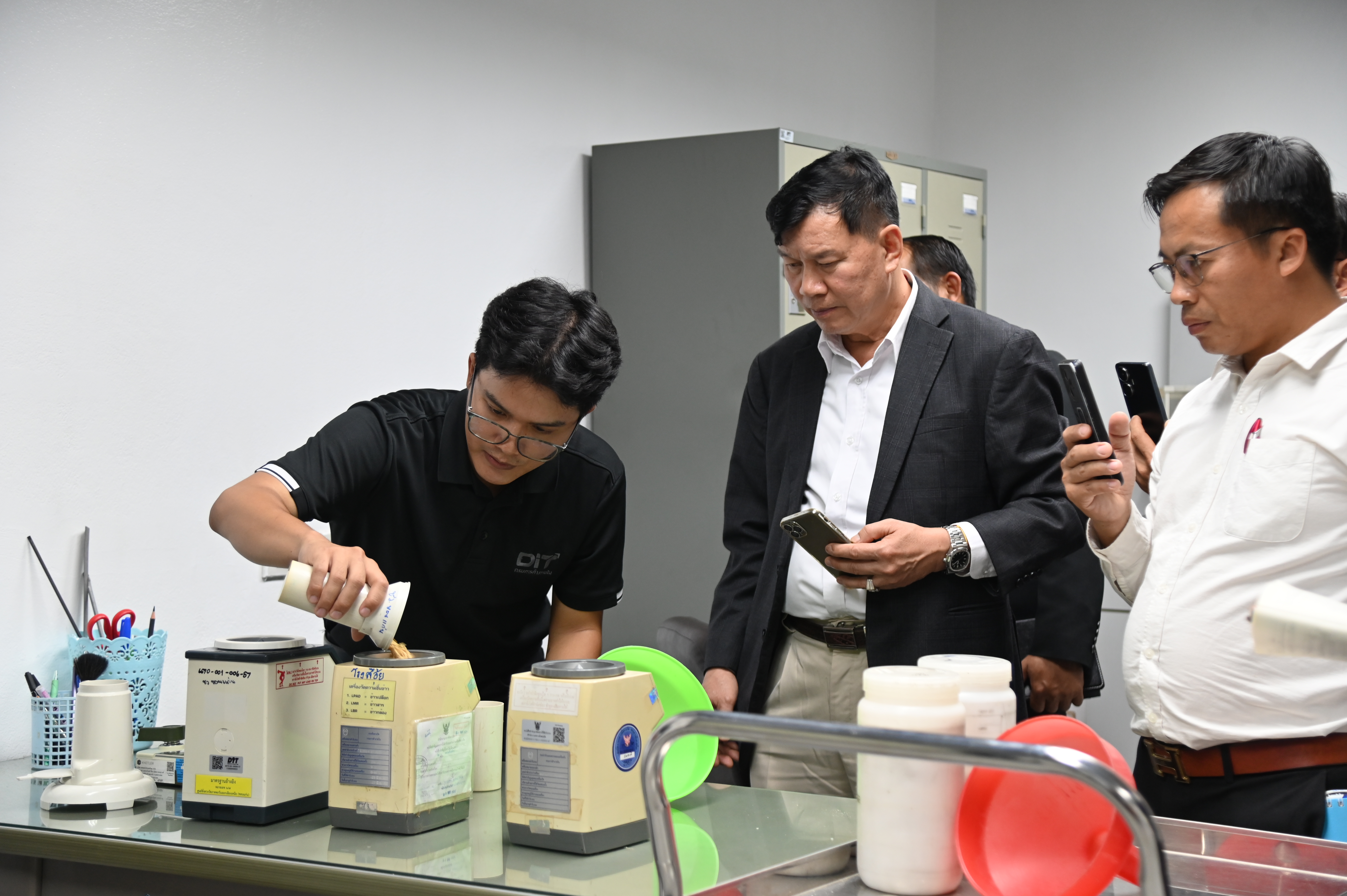 DIT ติวเข้มการกำกับดูแลเครื่องชั่งรถยนต์ และการสอบเทียบปริมาตร ถังบรรจุของเหลวบนรถบรรทุก 