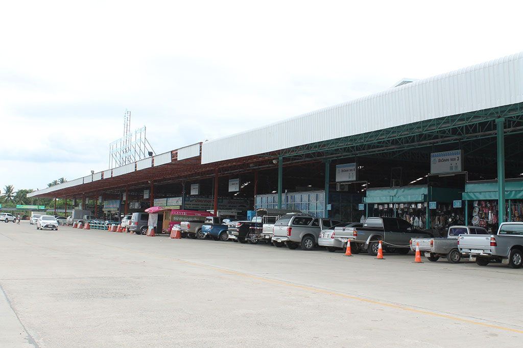22146_ด้านหน้าตลาด.JPG