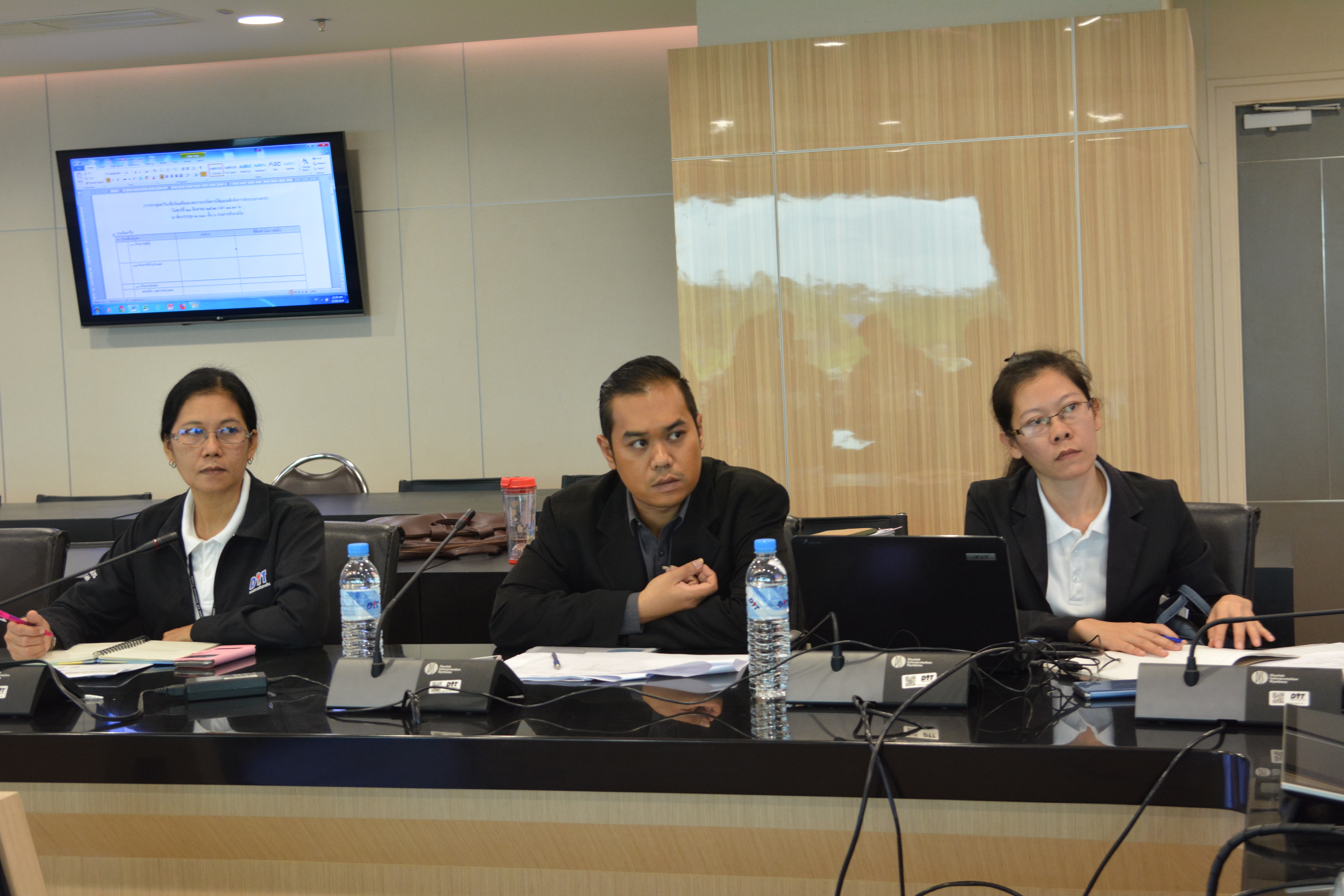 การประชุมหารือเพื่อจัดเตรียมมาตรการเร่งรัดการใช้และผลักดันการส่งออกยางพารา
