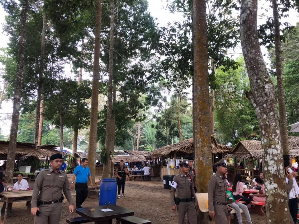 78101_บริเวณตลาด.jpg