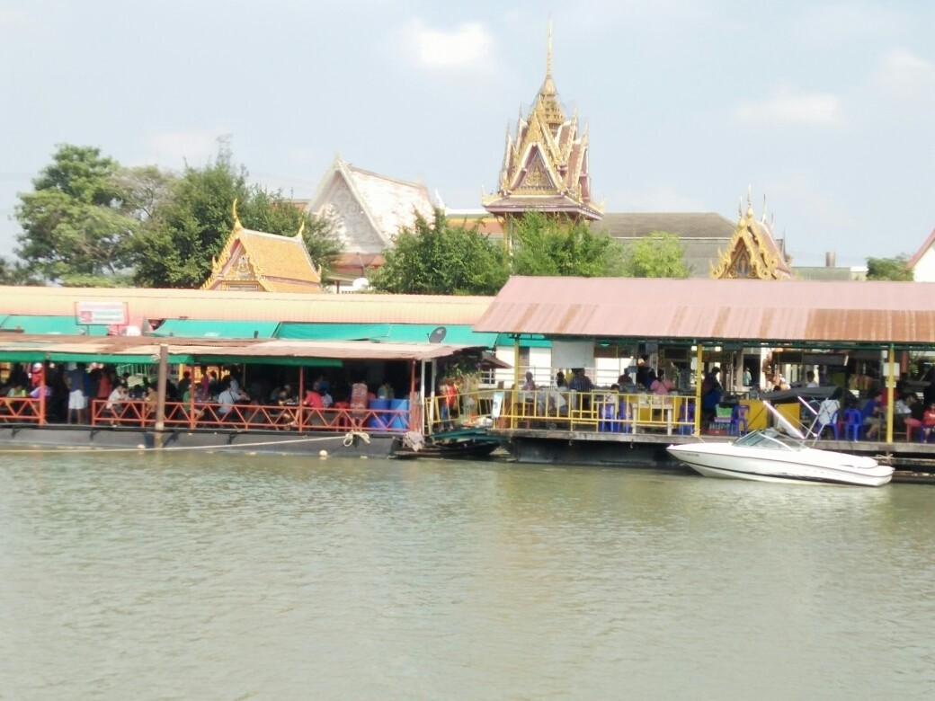 11118_บริเวณตลาด.jpg