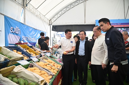 พาณิชย์ จัดงาน “ธงฟ้าราคาประหยัด” ลดภาระค่าครองชีพประชาชนชาวสมุทรปราการ