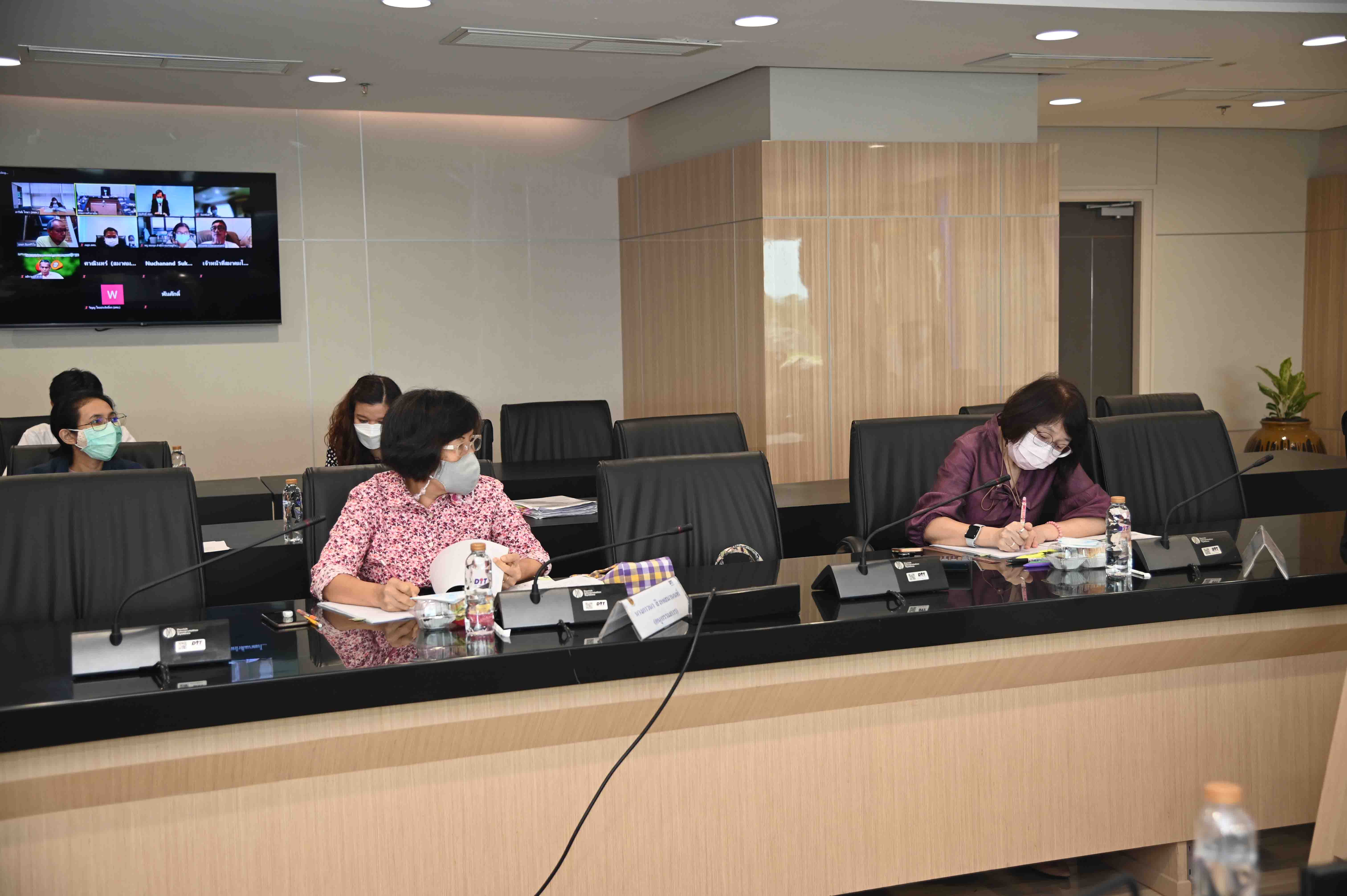 รองอธิบดีประชุมคณะอนุกรรมการพิจารณาโครงสร้างราคาผลปาล์มน้ำมันและน้ำมันปาล์ม ครั้งที่ 3/2564