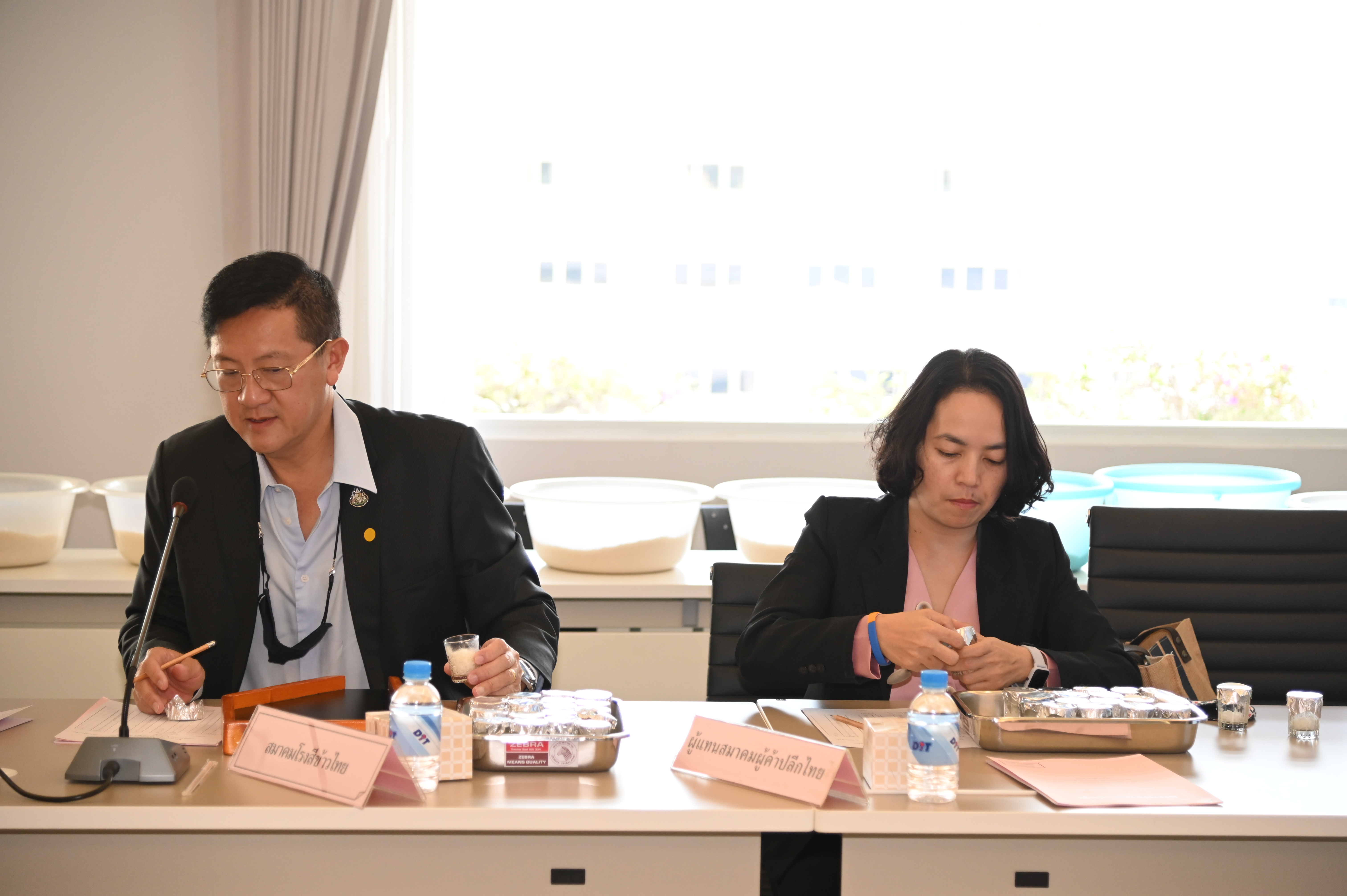 การประชุมคณะกรรมการตรวจสอบมาตรฐานข้าวหอมมะลิบบรรจุถุงครั้งที่ 6/2563