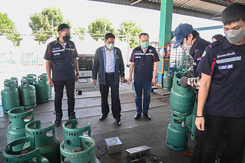 พาณิชย์ลงพื้นที่ตรวจโรงบรรจุก๊าซหุงต้ม