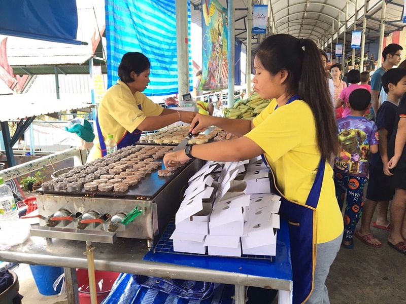 23039_แผงขนม.jpg