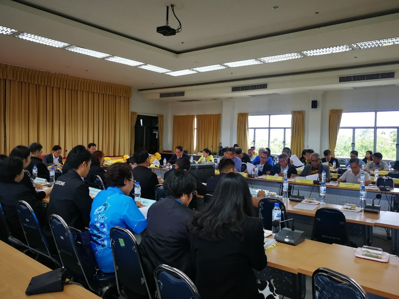 การประชุมหารือ “แนวทางการแก้ไขปัญหาเรื่องมะพร้าวทั้งระบบ”