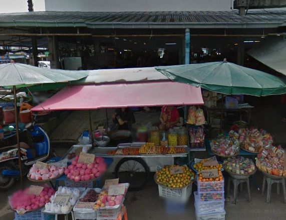 44214_ด้านหลัง ร้านขายผลไม้.JPG
