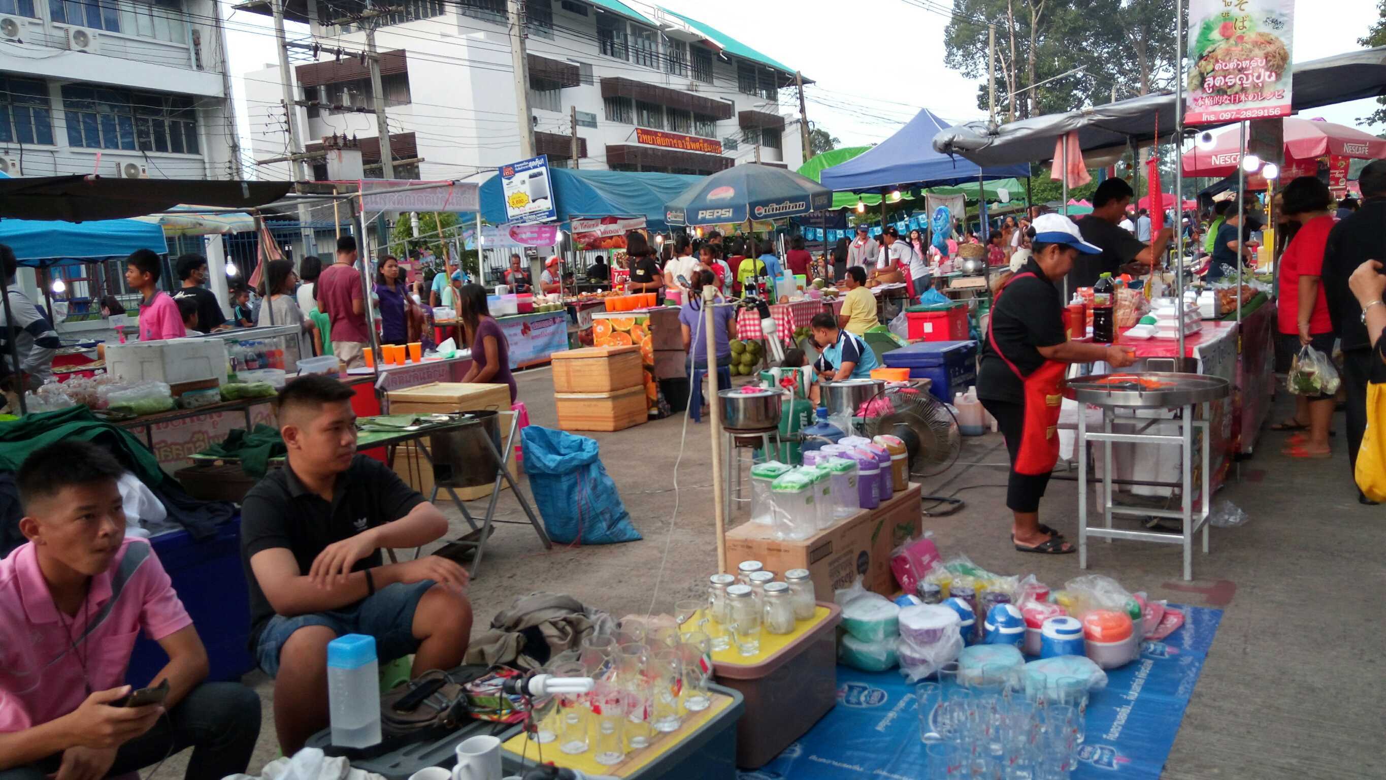 46135_ภาพรวมตลาด 4.jpg