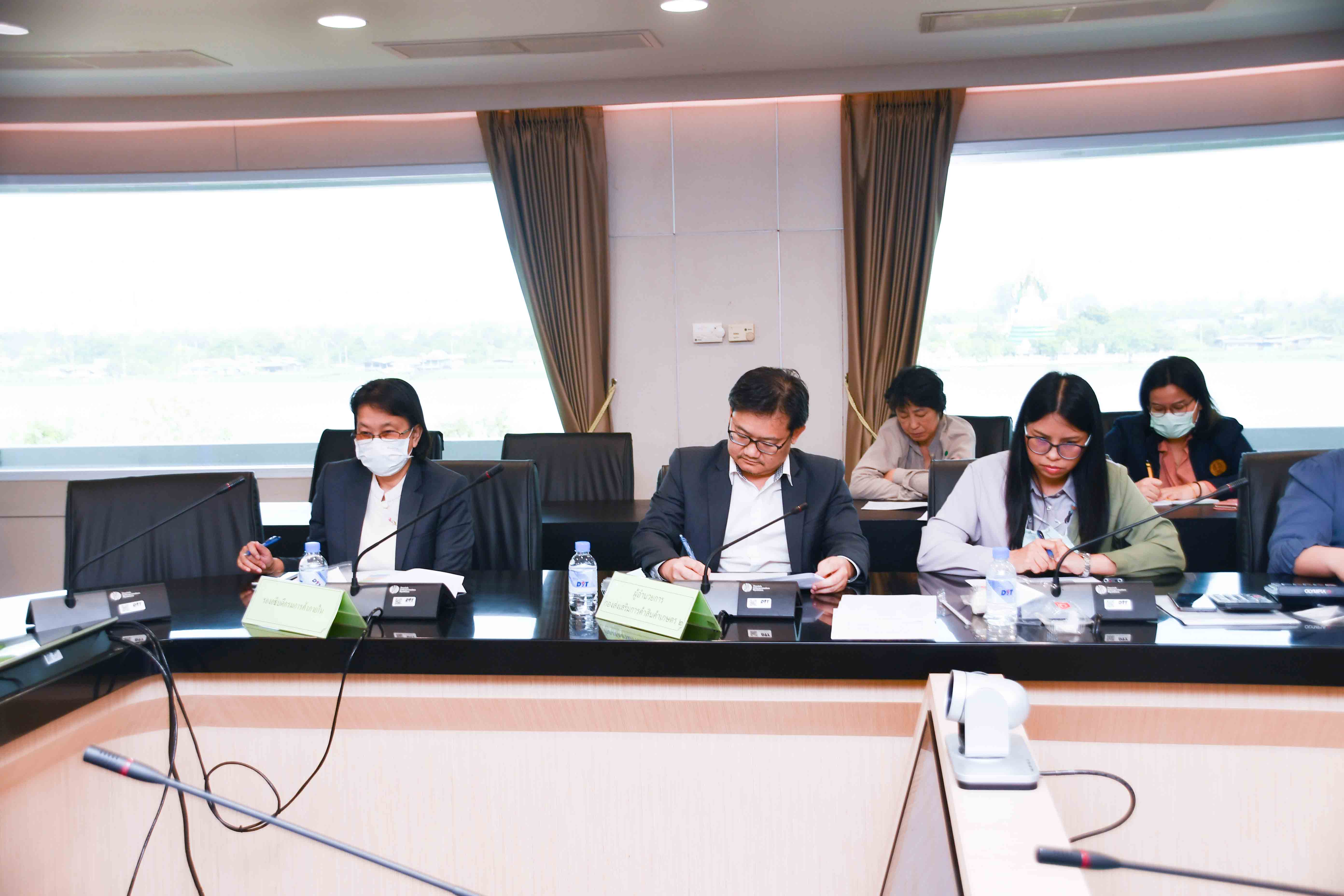 การประชุมหารือทบทวนโครงสร้างความต้องการใช้ของสินค้ามันสำปะหลัง