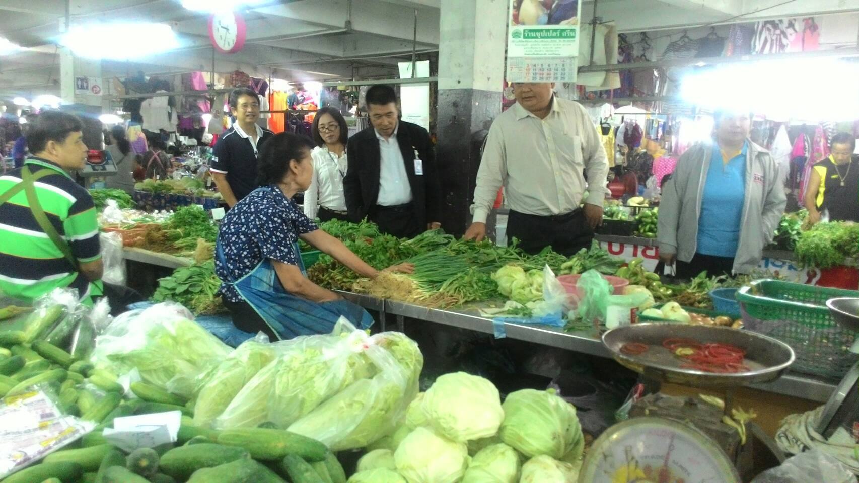 23187_รองอธิบดี ตรวจตลาด.jpg