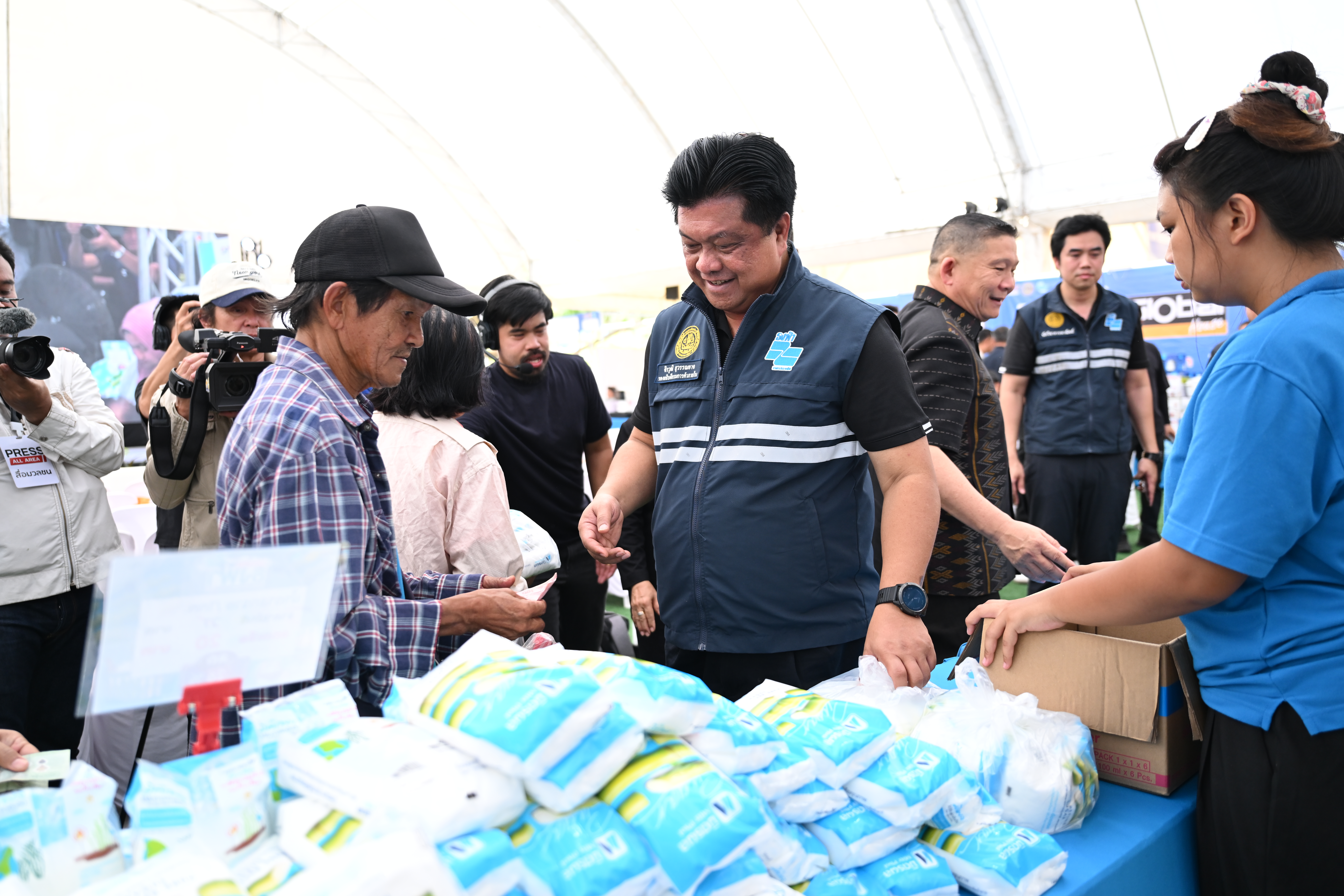 DIT เปิดงาน “มหกรรมธงฟ้า ขับเคลื่อนเศรษฐกิจภูมิภาค จ.ตราด” 