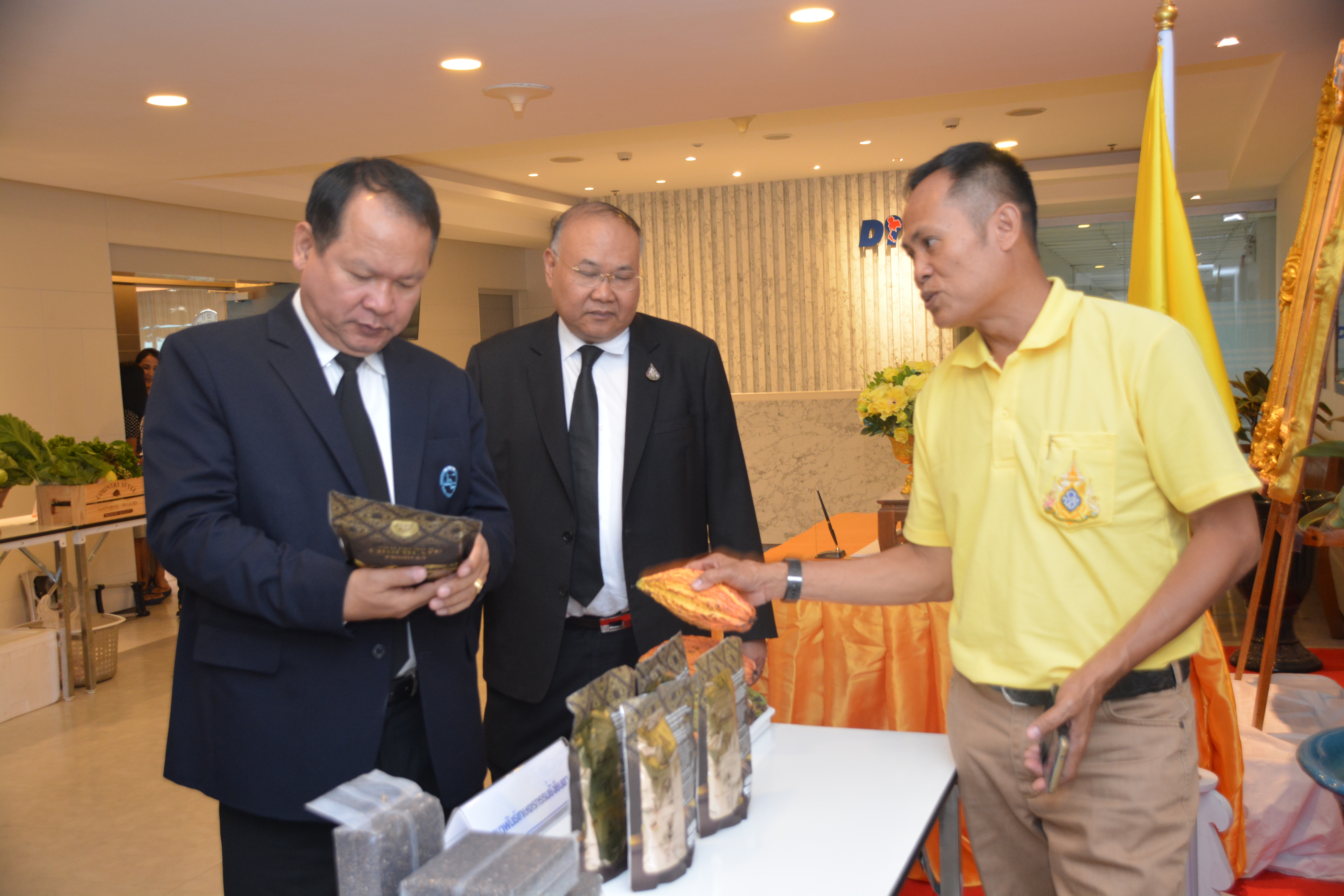 อธิบดีประชุมการตรวจประเมินรางวัลเลิศรัฐ 