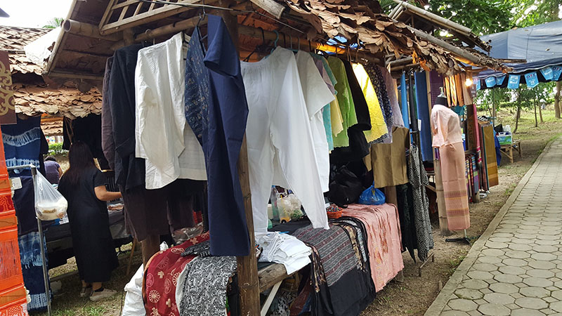 46444_ร้านขายเสื้อผ้า 1.jpg