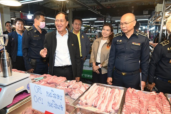 กรมการค้าภายใน ร่วมกับคณะกรรมาธิการการพาณิชย์ และทรัพย์สินทางปัญญาสภาผู้แทนราษฎร ติดตามสถานการณ์ราคาสินค้าอุปโภคบริโภคอย่างใกล้ชิด