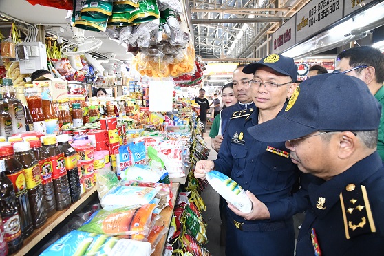 ลงพื้นที่ตรวจสอบสถานการณ์ราคาสินค้าและบริการดูแลประชาชนในช่วงเทศกาลปีใหม่