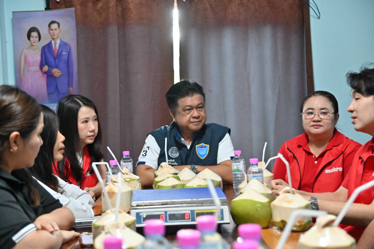 DIT จับมือ CP Axtra เร่งระบายมะพร้าวน้ำหอมราชบุรี