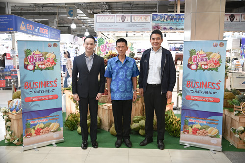 พาณิชย์ร่วมงาน "ของดีชุมพร มหานครผลไม้"