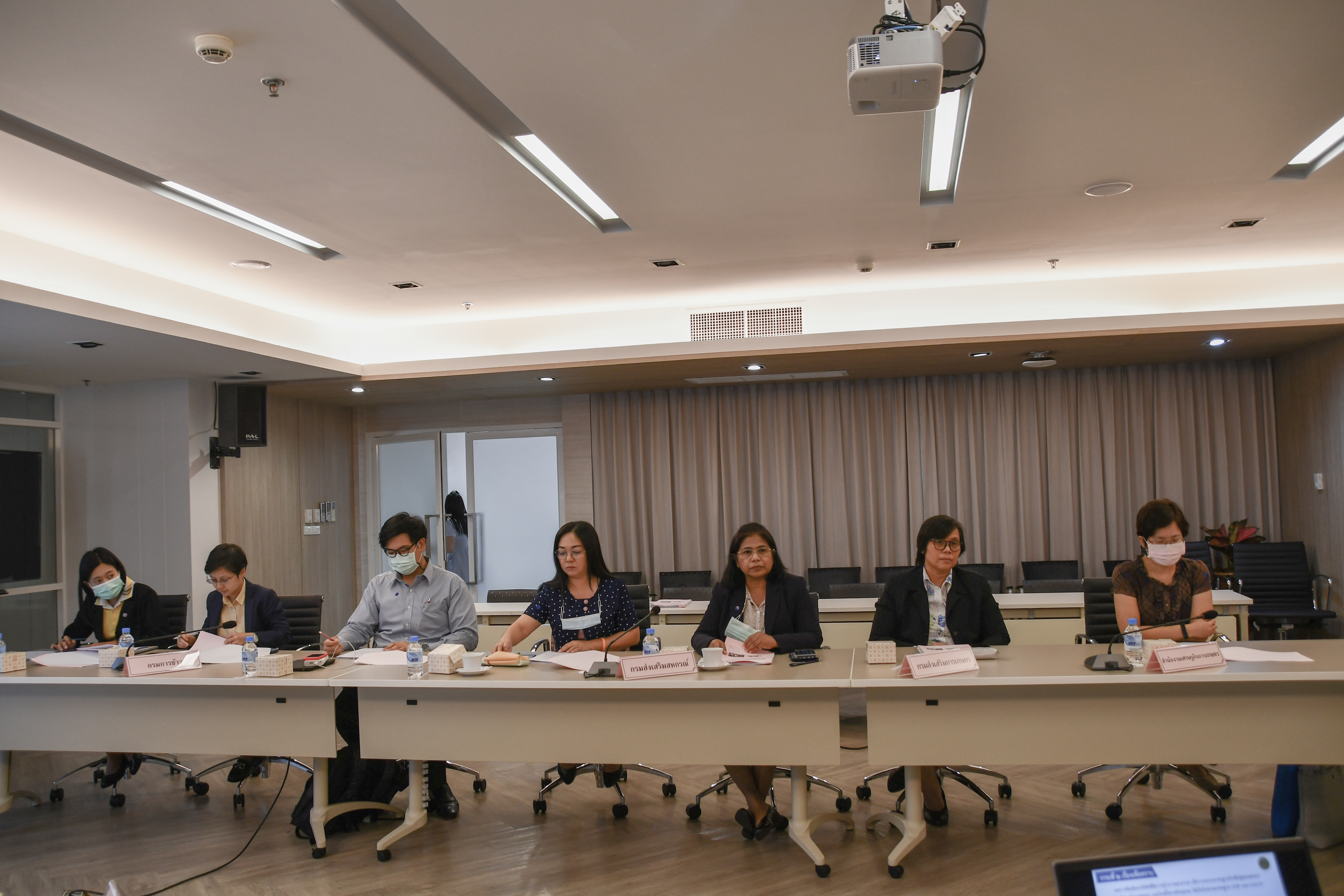 การประชุมคณะกรรมการเพื่อสนับสนุนการวางระบบมาตรฐานโรงสีกลุ่มเกษตรกร โรงสีสถาบันเกษตรกร และโรงสีวิสาหกิจชุมชน