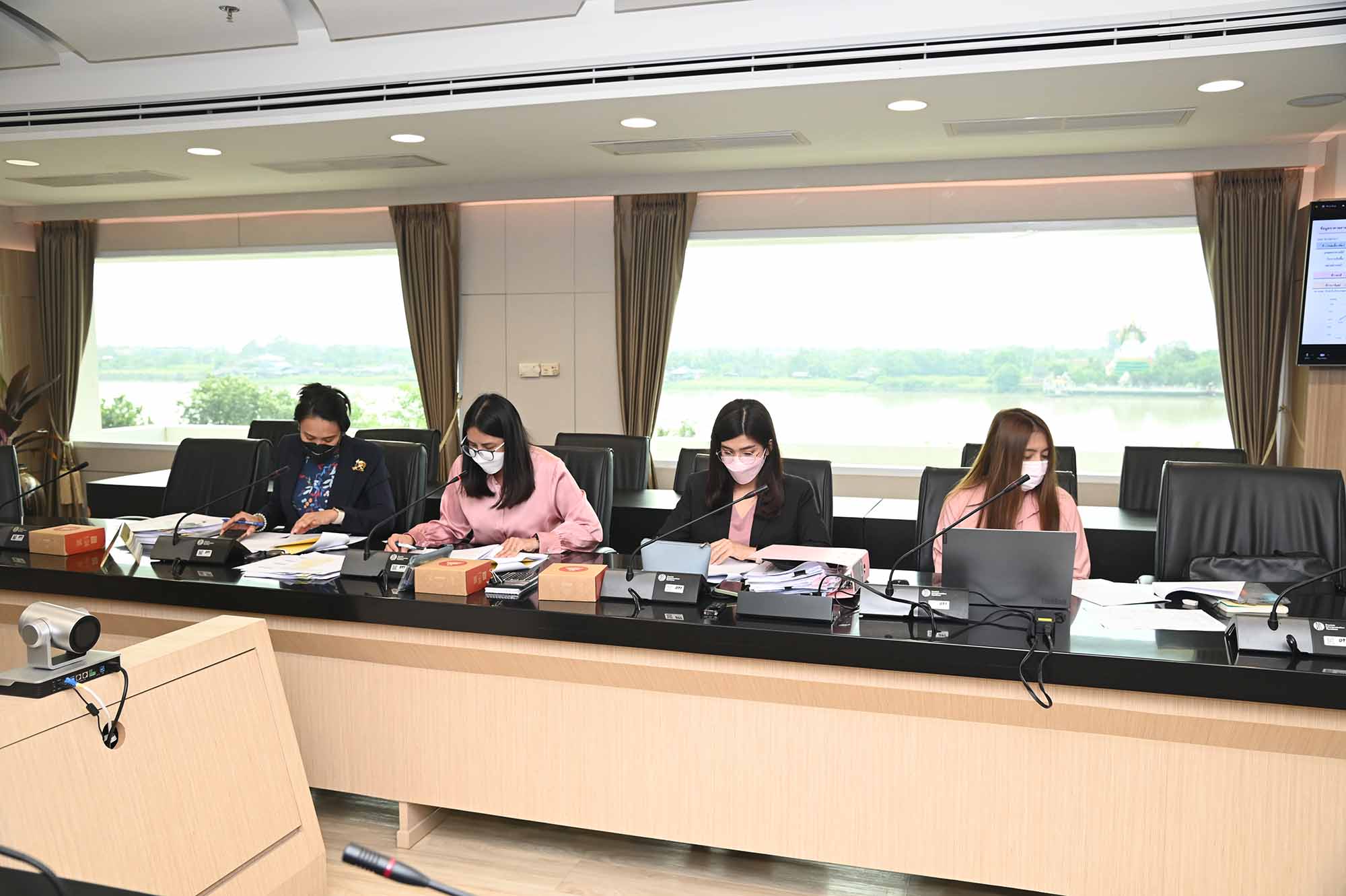 พาณิชย์ติดตามสถานการณ์นำเข้าข้าวโพดเลี้ยงสัตว์