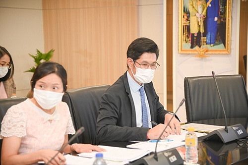 พาณิชย์ประชุมสถานการณ์ราคาสินค้าช่วงน้ำท่วม