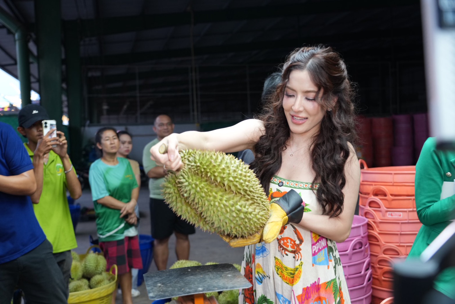 ข่าวเลขที่ 214/2569 กรมการค้าภายในเชื่อม “ตลาดมรกต–ตลาดสี่มุมเมือง” ขยายช่องทางผลไม้ใต้ ดึงตลาดต้นทาง–ปลายทางสร้างดีมานด์ รองรับผลผลิตสู่ผู้บริโภค (29 สิงหาคม 2569)