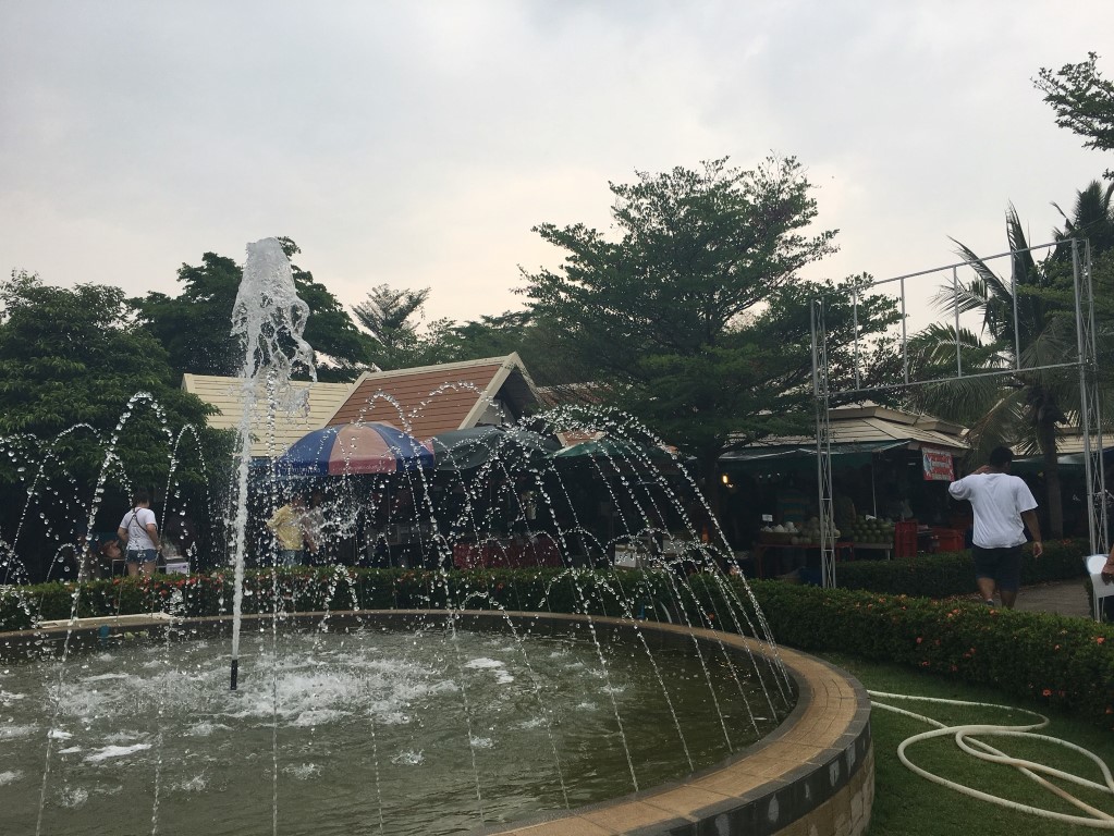 10933_บริเวณตลาด 1.jpg