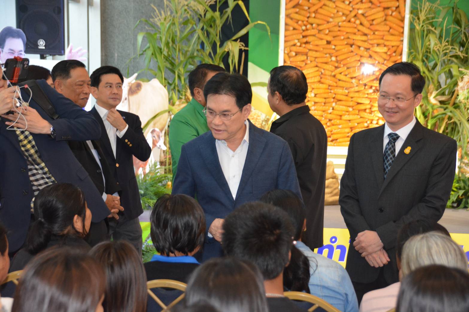 KICK OFF เปิดตัวการจ่ายเงินประกันรายได้เกษตรกรผู้ปลูกข้าวโพดเลี้ยงสัตว์