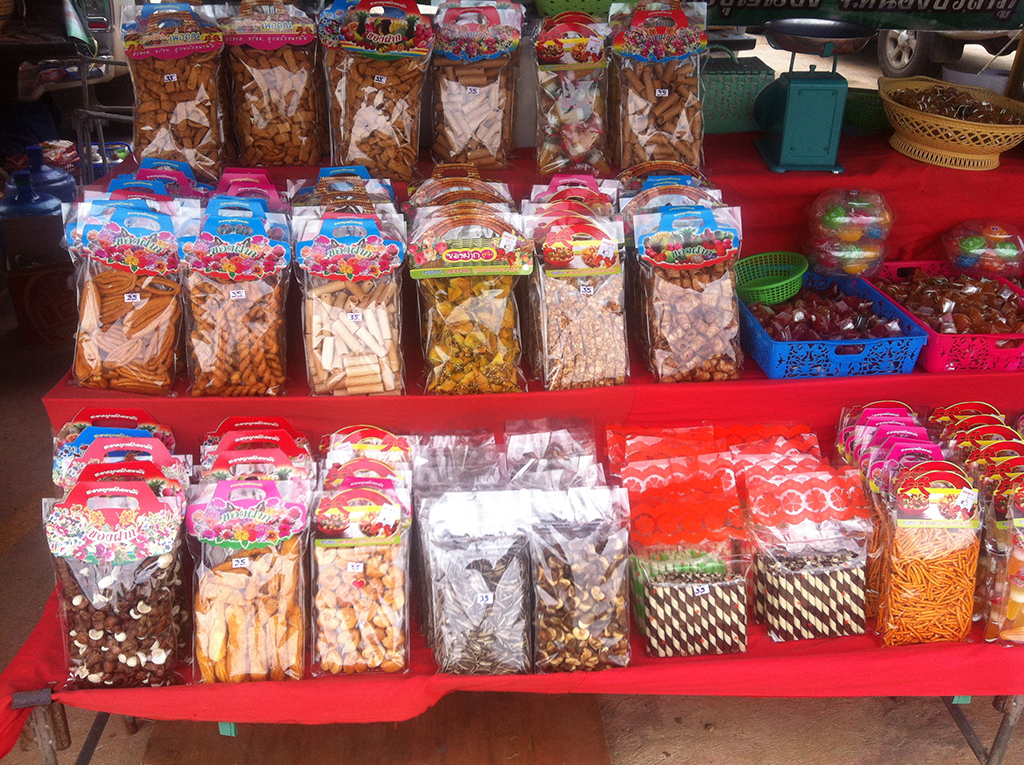 67498_แผงค้าขนมหวาน.JPG