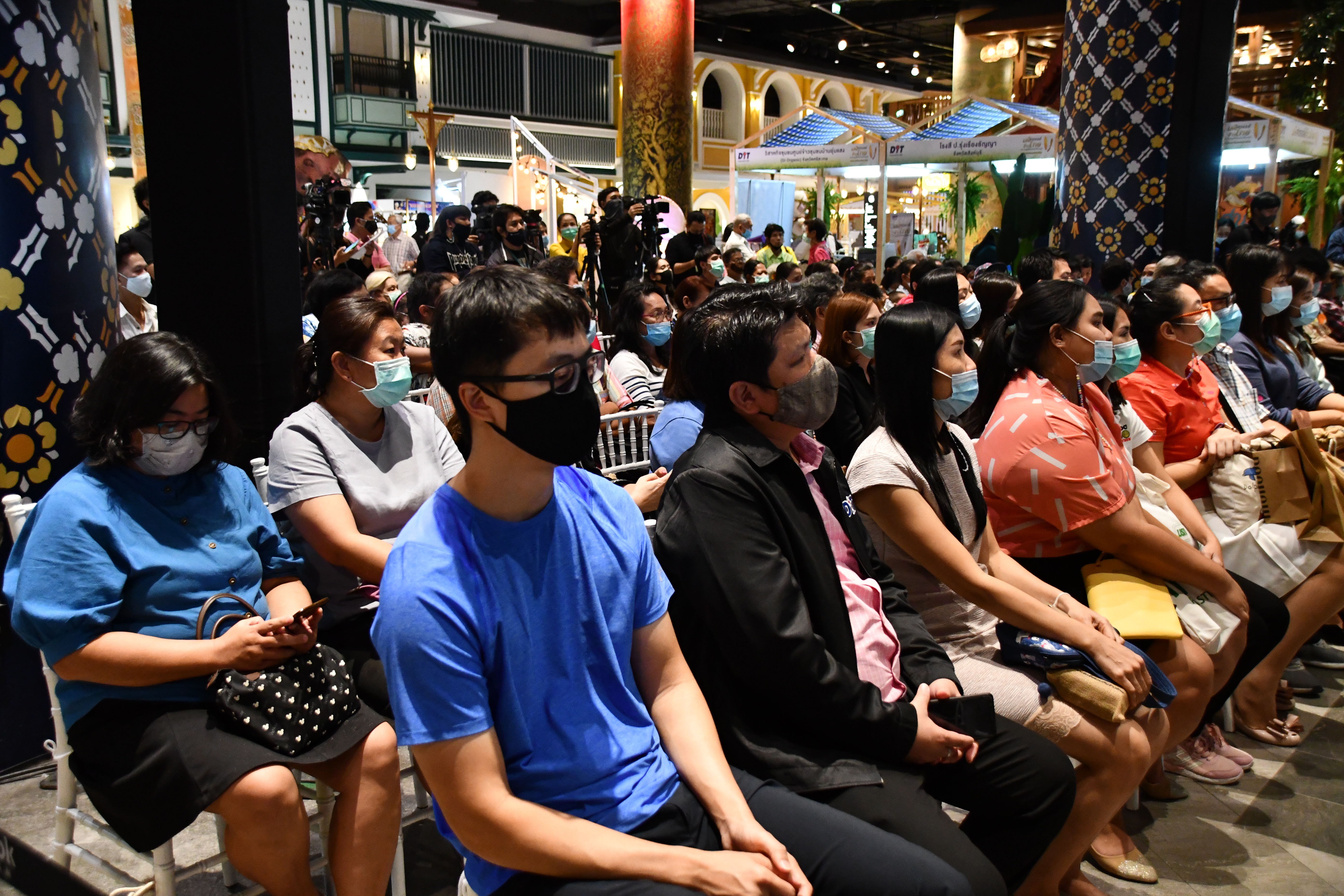“มหัศจรรย์ข้าวไทย ความภูมิใจแห่งท้องทุ่ง”