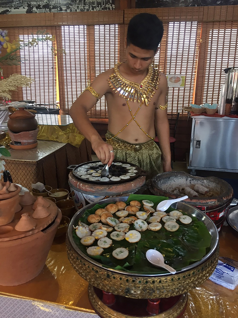46428_แผงค้า ขนมหวาน.jpg